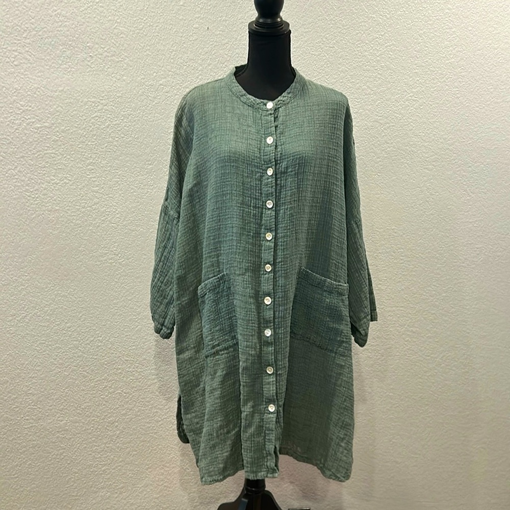 Marketplace Handwork of India green button-down tunic-100% linen.